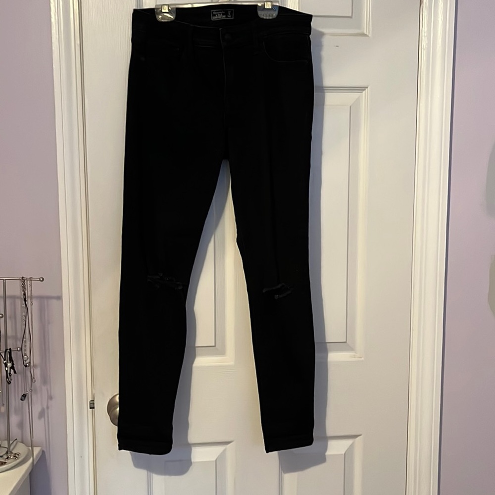 black skinny jeans